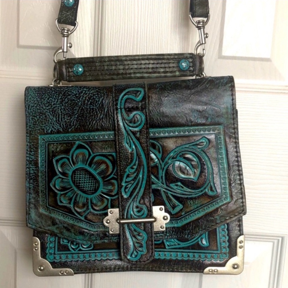 Patricia Nash Stella with inside mirror. 
Crossbody